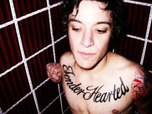 10 sikeres férfi, aki nőnek született