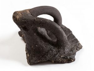 a lakosság számára megélhetést nyújtó vadászat-halászat-gyűjtögetés mellé behozták a földművelést és az állattenyésztést