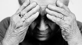 Az Alzheimer-kór kialakulását jelzi előre egy új amerikai vérvizsgálat
