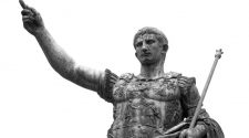 Augustus császár halálának 2000. évfordulójára emlékeznek Rómában