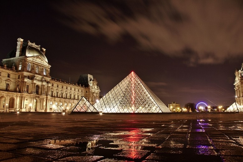 Ingyenesen látogatható a Louvre -