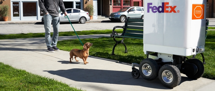 A FedEx SameDay elnevezésű robotja megoldást jelent az online rendelt termékek aznapi házhoz szállítására.