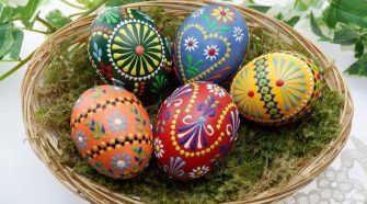 Tojásfestés a legismertebb húsvéti hagyomány.