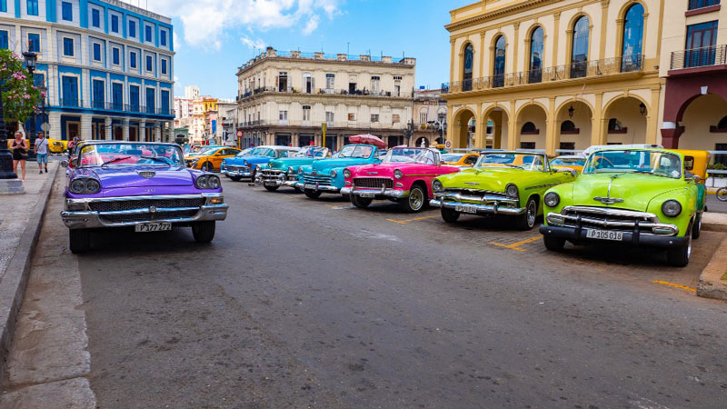 Akik először látogatnak el Kubába, az utazás igazi kulturális csemege lesz.